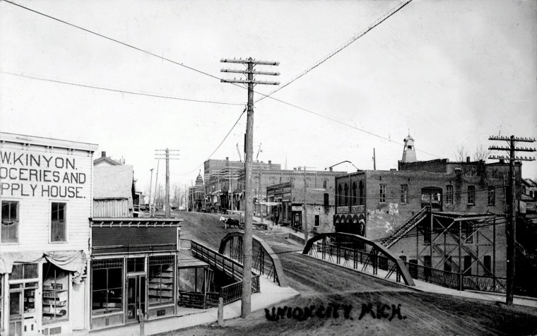 Kinyon Groceries - 2