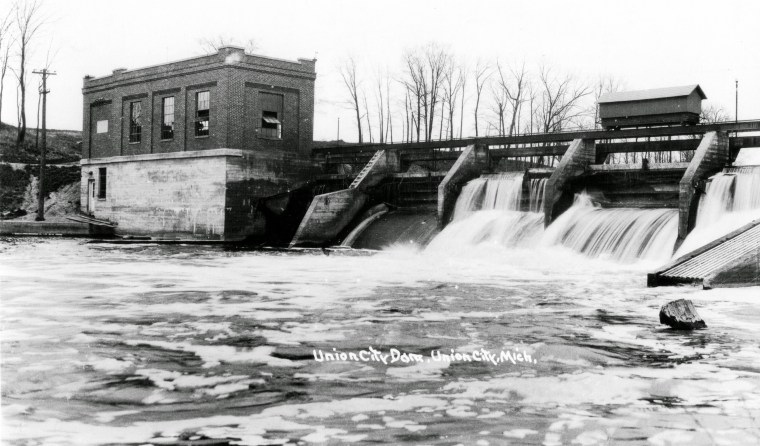 Riley Dam c. 1900 - 9b