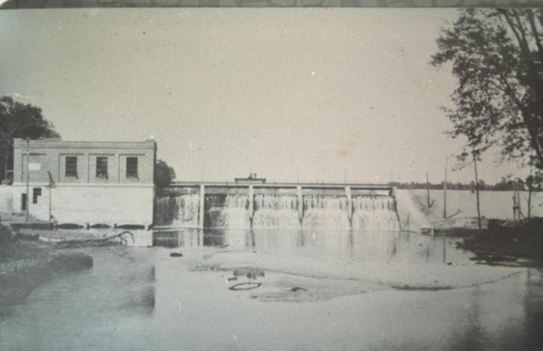 Riley Dam shorly after completion